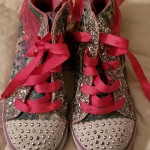 Little girls size 10 light up sneakers